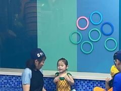 -Swim斯卫姆国际儿童游泳中心(红博中央公园店)