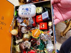 -VENCHI 闻绮(北京国贸商城店)
