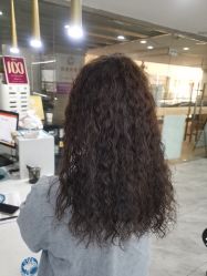 -镁连社·美联社