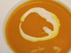 奶油栗子南瓜汤-小莫餐厅And More Restaurant西餐(北京展览馆店)