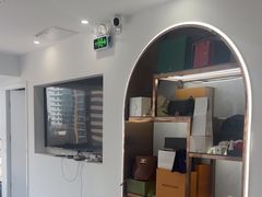 -聚云奢二手奢侈品黄金手表包包回收·中古店(三里屯总店)