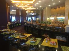 -东方豪景花园酒店·怡景旋转餐厅