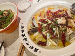 -江渔儿酸菜鱼(映月湖环宇城店)