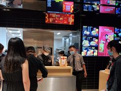 -麦当劳(中山公园龙之梦店)