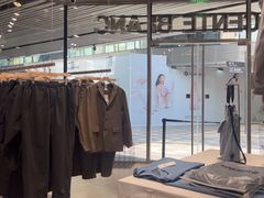 -迪桑特DESCENTE(北京三里屯BLANC店)