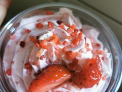 -红宝石·鲜奶小方·海派西点房(控江店)