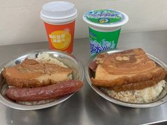 -梁阿婆廿年老牌扣肉糯米饭