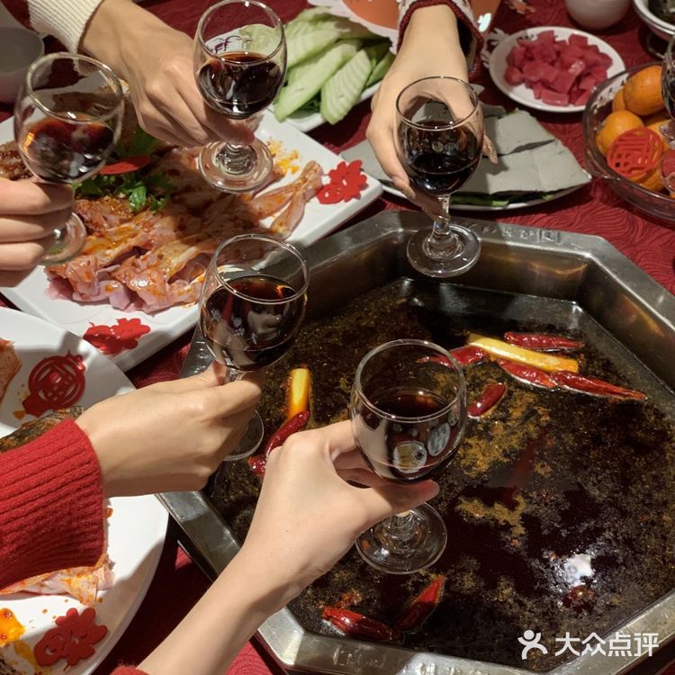 年底聚会好去处,这家美蛙鱼头好上头🤖