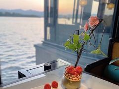 杨梅鳕鱼球-柳莺湖上·湖景餐厅·江南菜(西湖店)