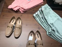 -URBAN REVIVO(上海中庚漫游城店)