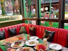 -Famous肥猫墨西哥音乐餐吧(五棵松华熙LIVE店)