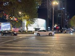 -Apple零售店(新街口店)