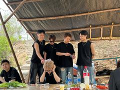 -南山特攻真人CS户外露营轰趴拓展基地