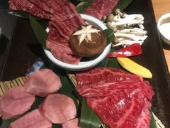 -炼火烤肉店
