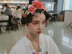 -群丽化妆摄影美甲纹绣培训学校