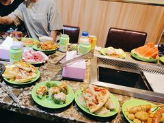 -新艺自助美食城(中山路店)