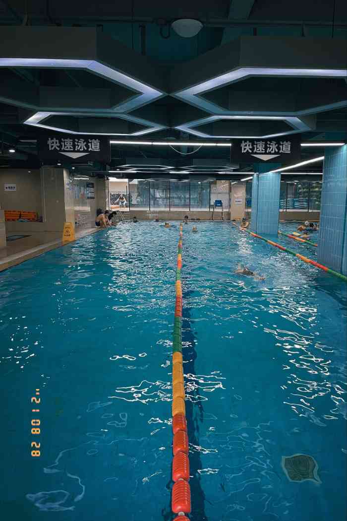维克斯健身游泳中心图片
