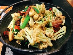 -万重锦·人文川菜馆(骡马市店)