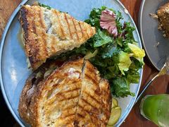 超级牛肉帕尼尼-O'mills Sourdough Bakery&Bistro(永嘉路店)