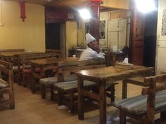 -小锅巴纳西餐厅