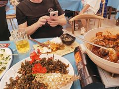 -刘姐啤酒鱼民族演艺餐厅(西街总店)