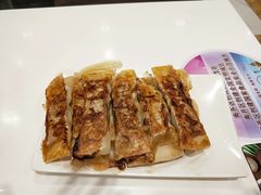 猪肉白菜锅贴-嘉和一品(长江道店)