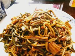 黑猪肉烧干豆角-王村姑老土炕莜面村(桥东店)