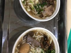 -花溪王记牛肉粉(四季花溪商场店)