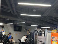 -超鹿运动(达信大厦店)