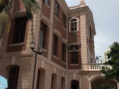 -香港大学