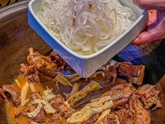 -锅当当铁锅炖烀饼王(长泰广场店)
