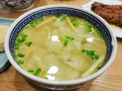 老城门泡泡馄饨-老苏州大客堂·苏帮菜·松鼠桂鱼·苏州传统小吃(观前街人民商场店)