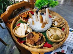 -菌彩云南野生菌火锅(万达广场店)