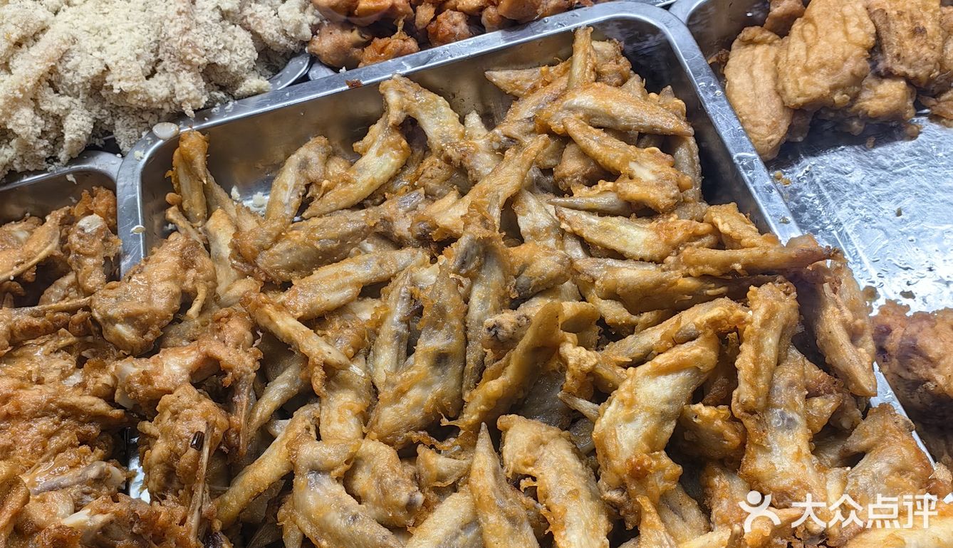 炸鲜脆，今日打卡小吃街