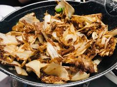 拆骨肉炒娃娃菜-八大碗·地道东北菜(佳兆业店)