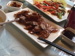 -湖庭壹品鸭王·传统北京烤鸭·别墅私房菜·庭院宵夜(江宁店)