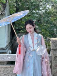 -一揽芳华汉服旗袍体验馆(拙政园店)