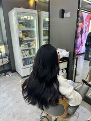 -藤野造型烫发染发