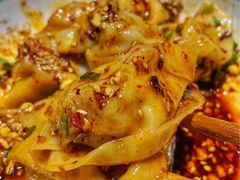 -八二小区抄手(龙湖上城天街店)