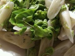 凉拌藕芽-鲜鱼居饭店