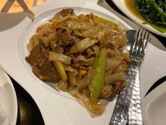 泰式牛肉芥兰炒河粉-食肆&Fourteen(武林夜市店)