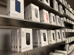 -Apple零售店(华贸购物中心店)