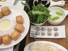 -楼外楼大刀肉传统火锅(西安大路店)