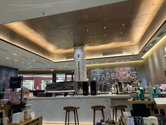 -星巴克臻选(深圳龙华红山天虹店)