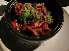 -穹六人间 people 6(岳阳路店)