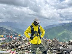 -贡嘎雪山