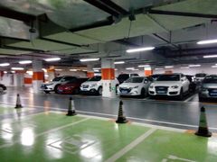 -悠方地下停车场