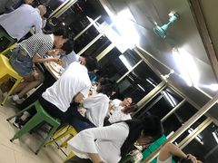 等位区-华威达牛庄(黄埔大道西店)