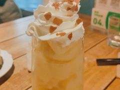 芒果思慕雪-新沙洞咖啡(泉乐坊店)