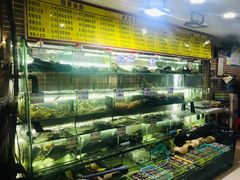 -覃记海鲜美食餐厅